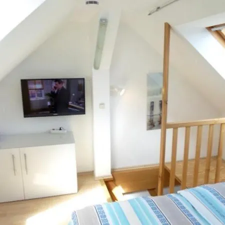 1018 - Haus Am Deich Wg 3 Apartmán *